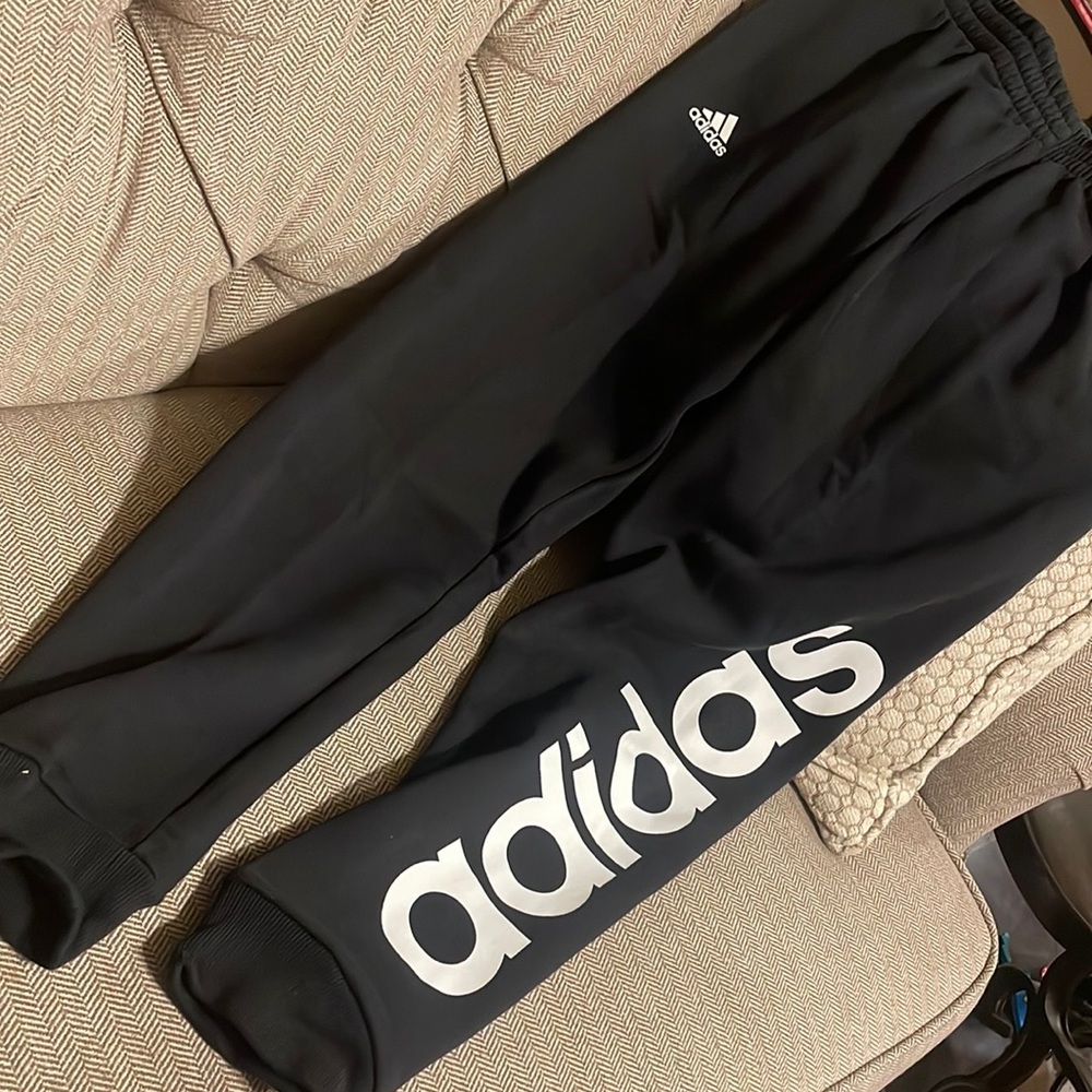 NWT Boys Adidas Jogger Black pants size M (20-12) NEW WITH TAGS